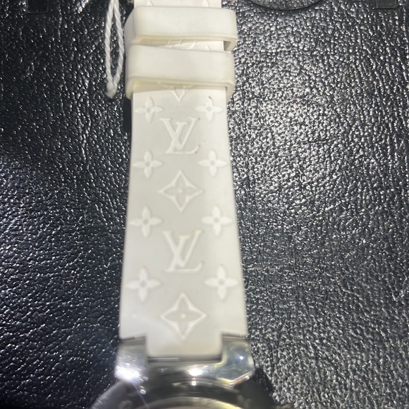 Louis Vuitton Tambour Watch - Picture 3 of 7
